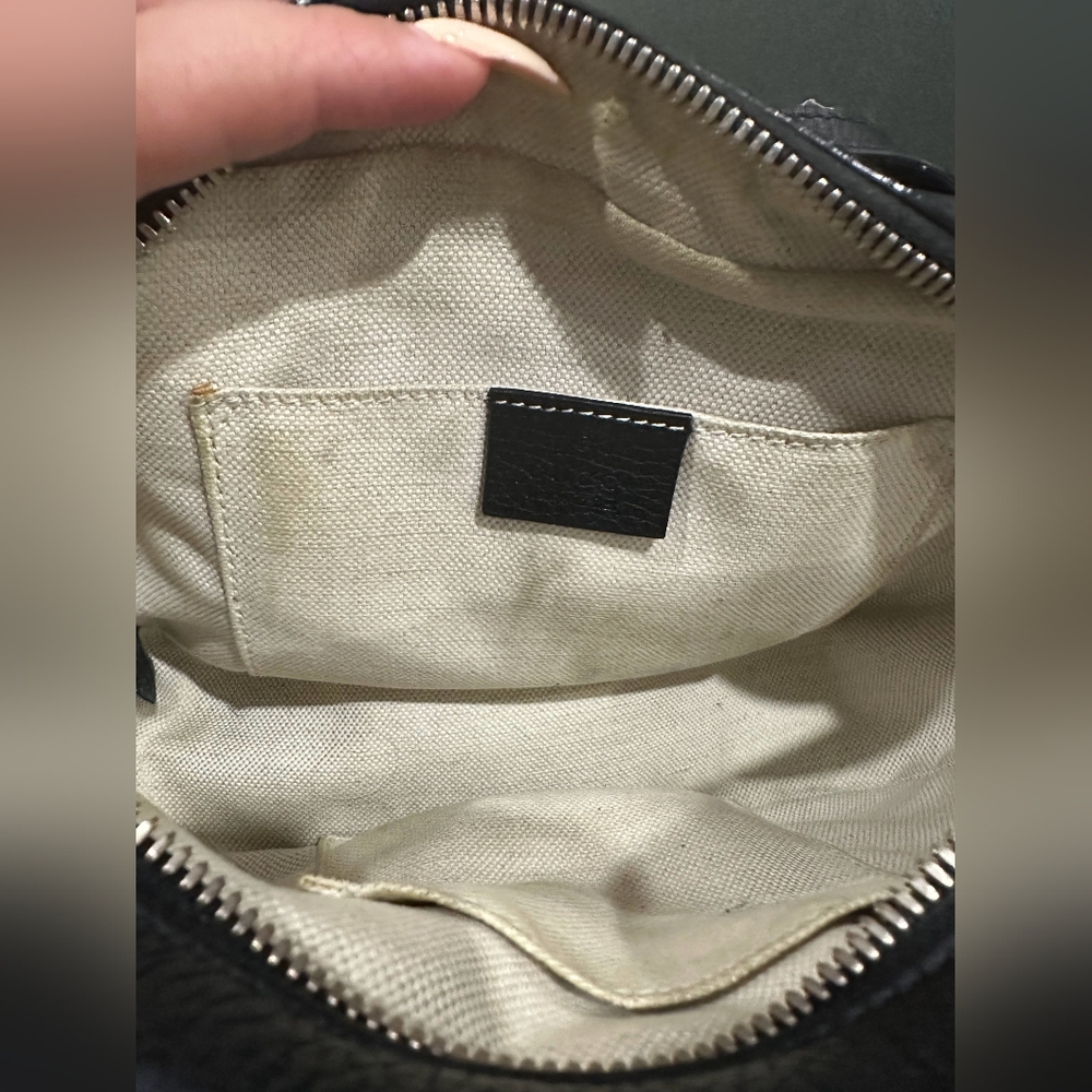 GUCCI Pebbled Calfskin Small Soho Disco Bag Black - Picture 3 of 8